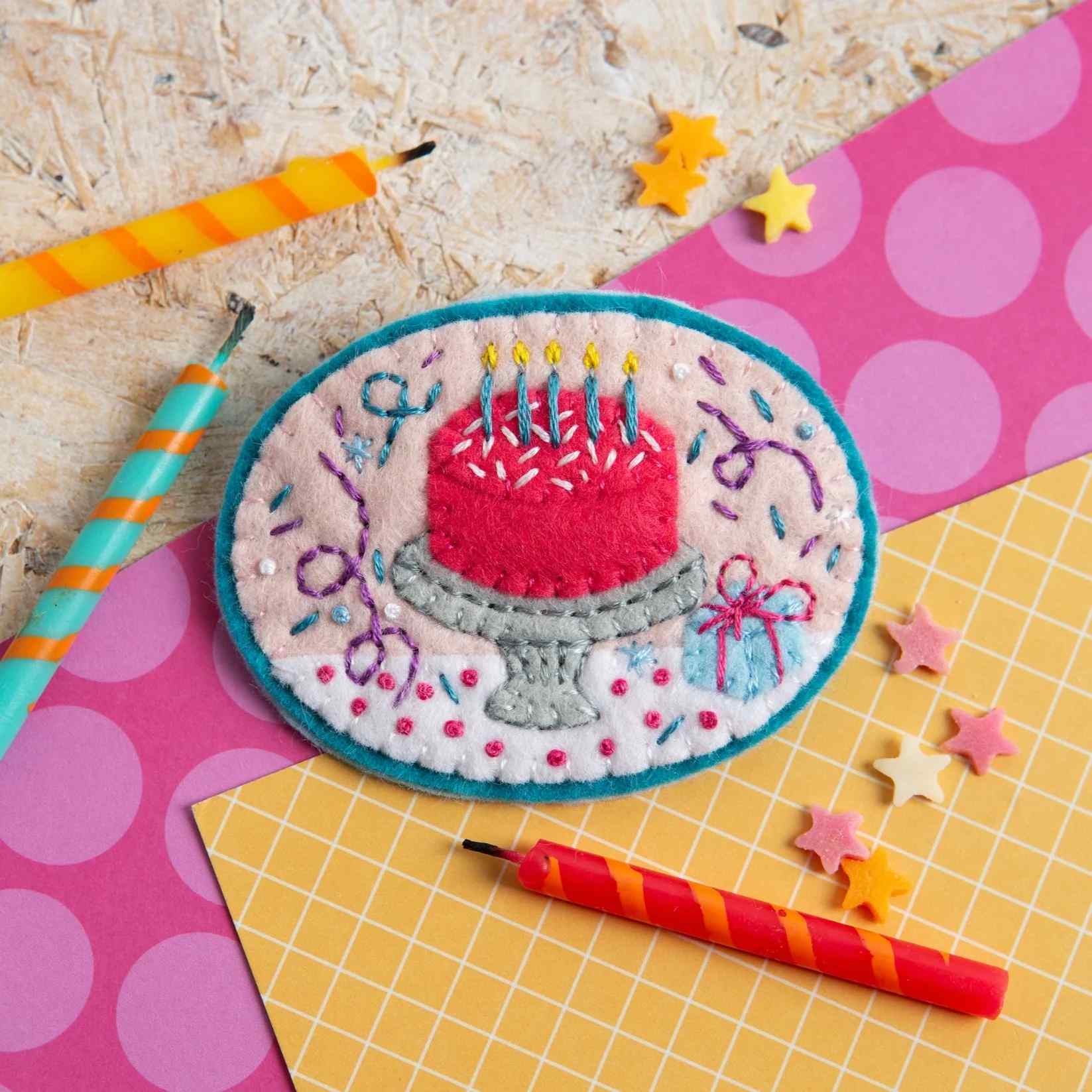 Hawthorn Handmade Happy Birthday Felt Craft Brooch Kit - 8cm
