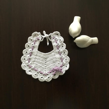 Camellia Baby Girl Bib & Bonnet Set N 484
