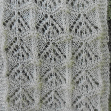 Rippling Candlesticks Scarf