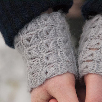 Delicatus Wrist Warmers