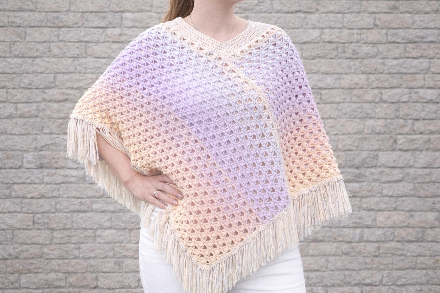 Airy poncho "Linda"