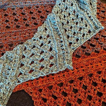 Triangular Scarf "Rhoxane"