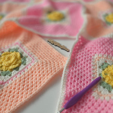 Buttercup Rose Garden Blanket