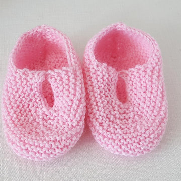 Monica - 4ply baby shoes or slippers