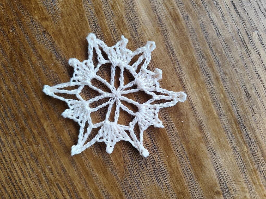 Lumi 8 snowflake