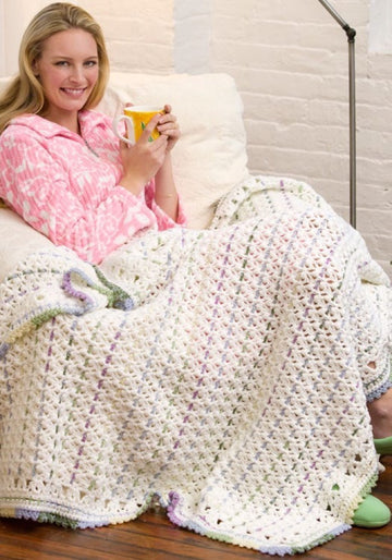 Chain Stripes Throw in Red Heart Super Saver Economy Solids - WR2072
