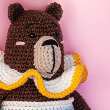Circus Bear Crochet Pattern PDF – Amigurumi Teddy in Striped Romper