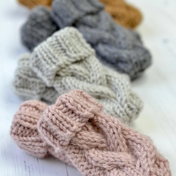 Nysa Cabled Baby Mitts
