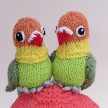 Lovebirds Tea Cosy Knitting Pattern