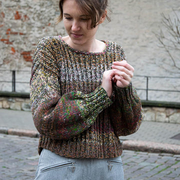Along sweater