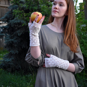 Polina crochet lace fingerless mittens