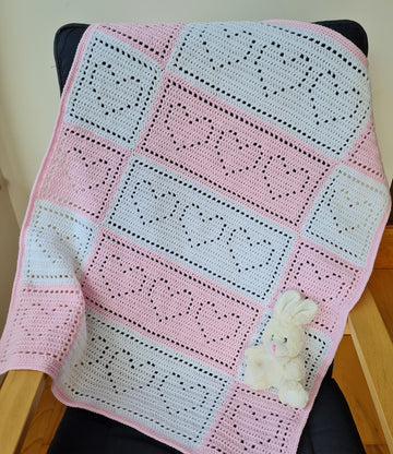 Hearts Galore Filet Blanket