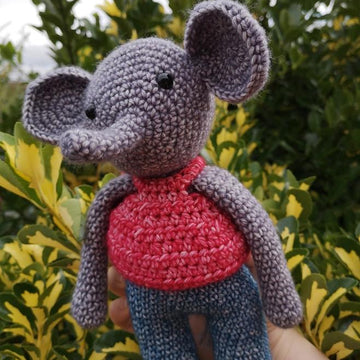 Long Legs Elephant