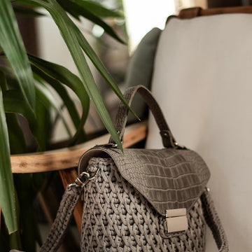 Monique crochet bag