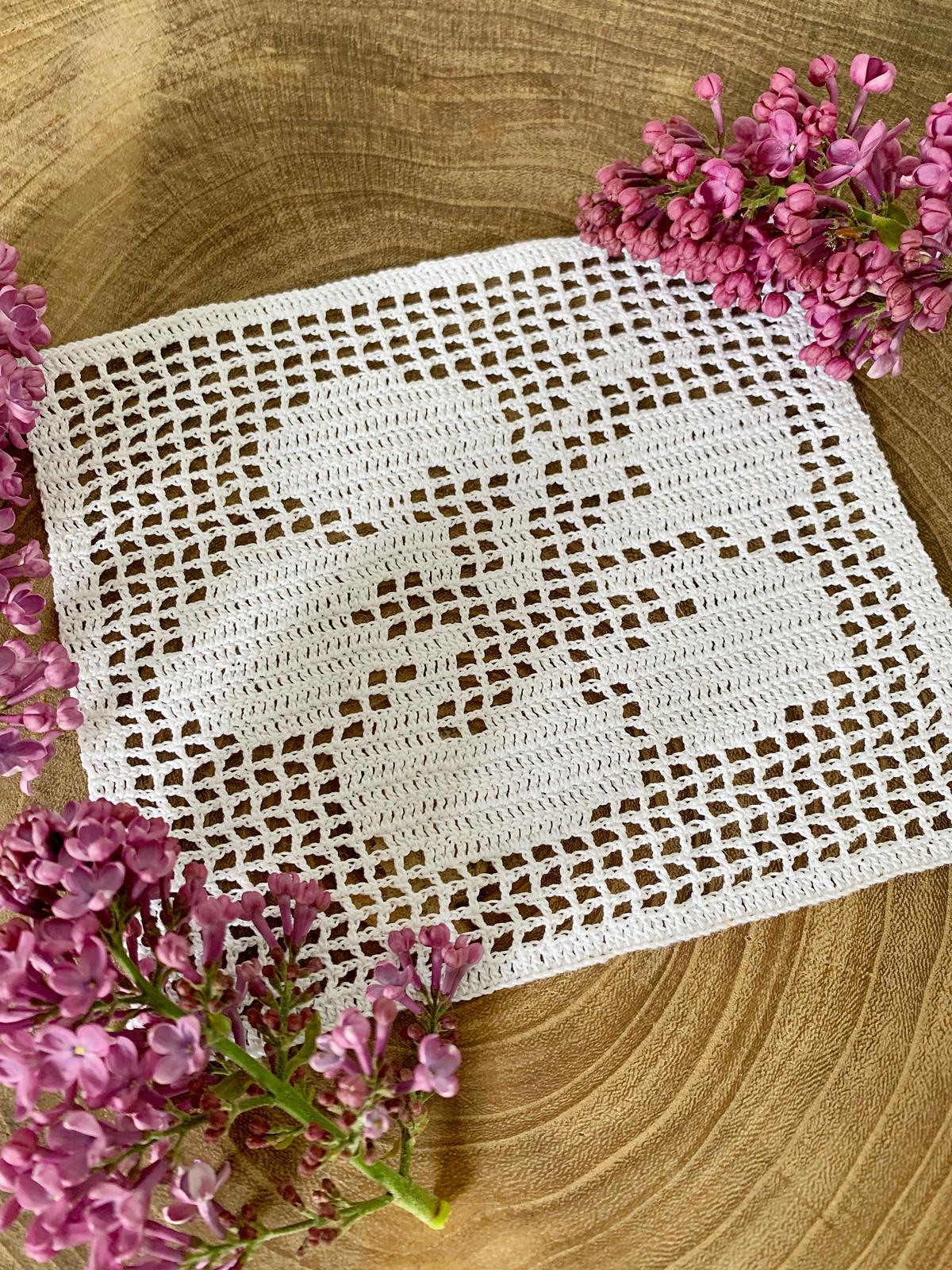 Hibiscus Doily