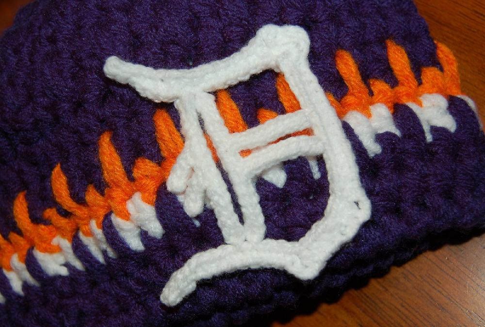Old English "D" Applique