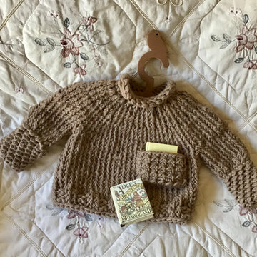 Little Town Pullover Annie