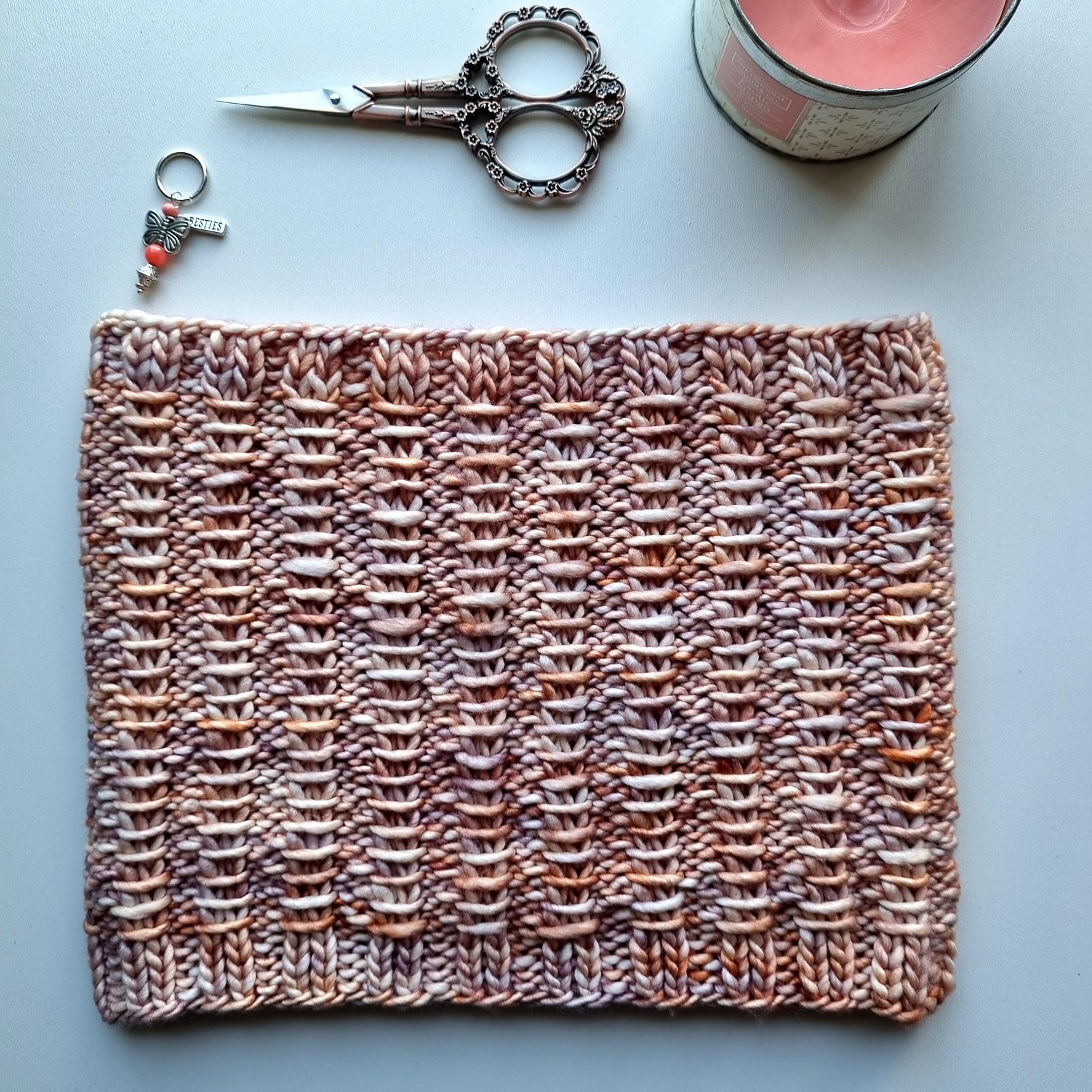 Frida Cowl