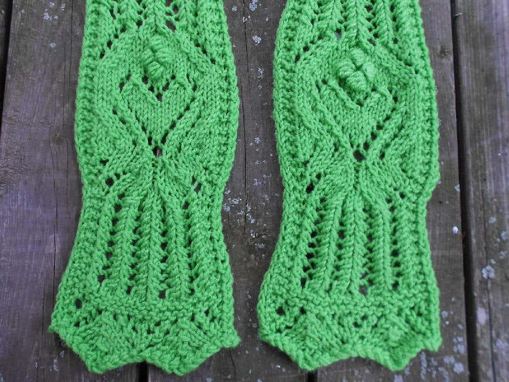 Fantasy Hearts Scarf