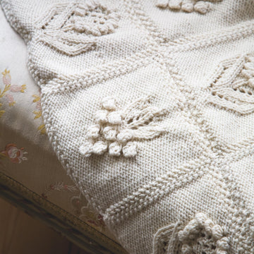 Herbaceous throw