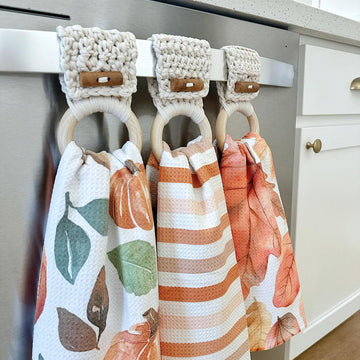 Button Closure Towel Holder 105