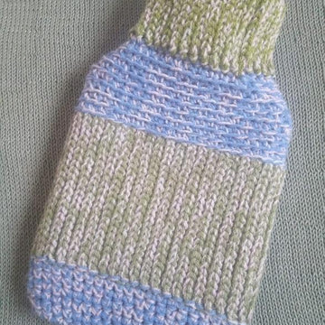 Hot water bottle cosy / cover crochet pattern