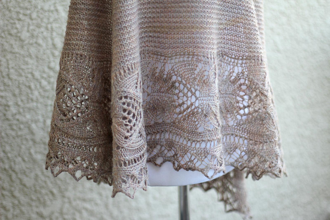 Freesia shawl