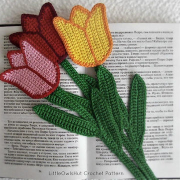 044 Tulip bookmark or decor Amigurumi Ravelry