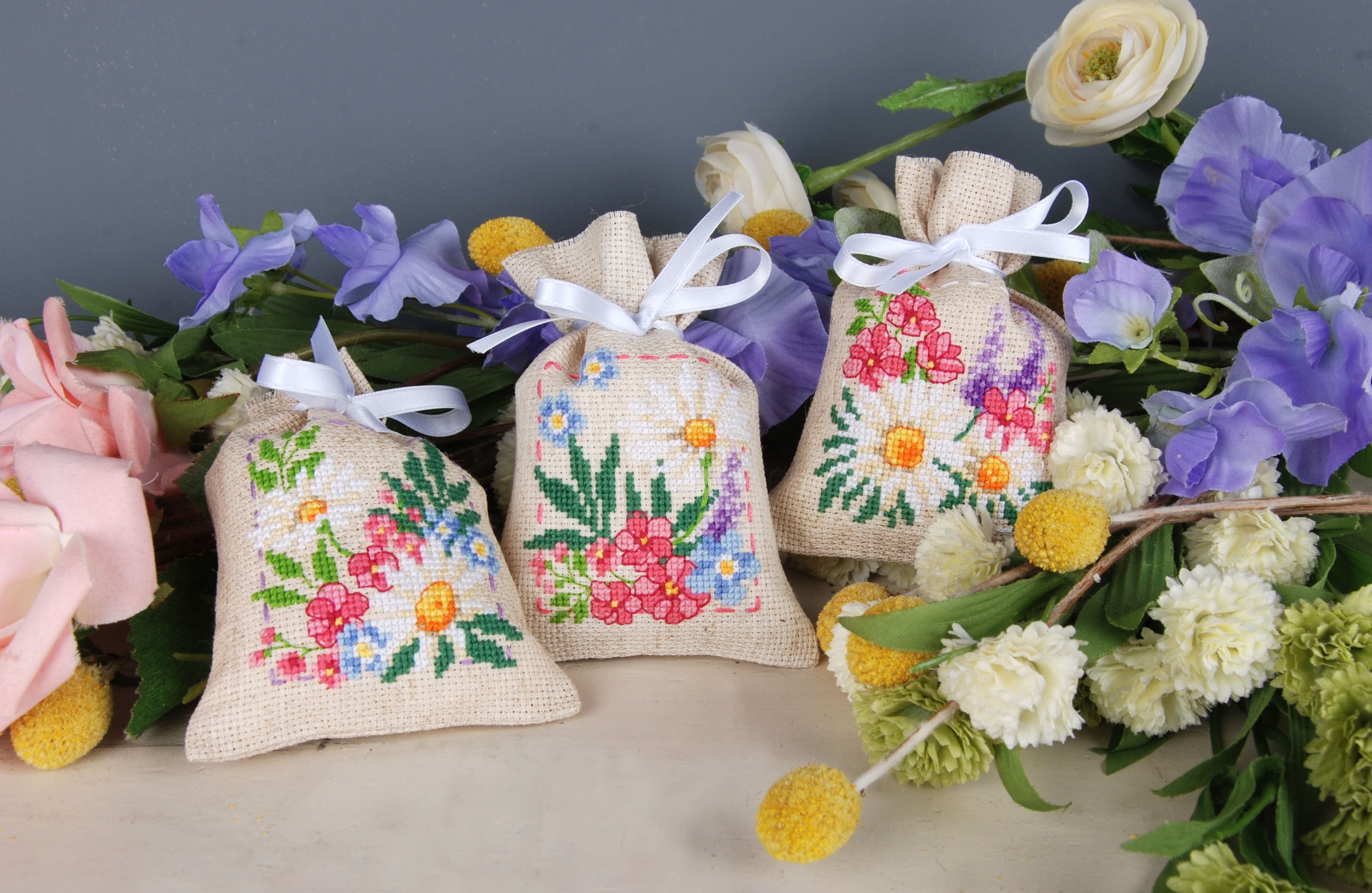 Vervaco Bag Kit Spring Flowers Set Of 3 Cross Stitch Kit