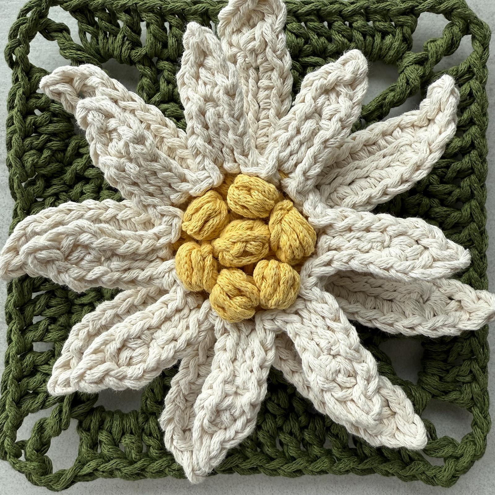 Edelweiss Flower Granny Square