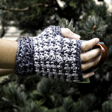 Dogwood Fingerless Gloves