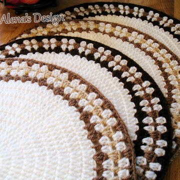 Intricate Banded Placemat