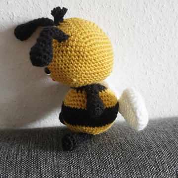 Häkelanleitung für die freche Biene Mila ♥
