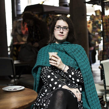 Cariad Celtic Shawl German - Keltisches Cariad Tuch DE