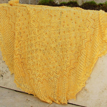Ju Hua, a circle shawl