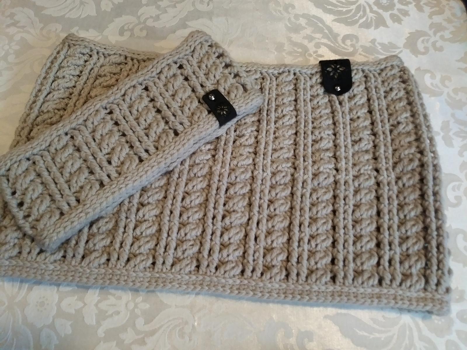 The Florentine Cowl