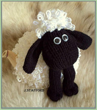 Loopy sheep tea cosy