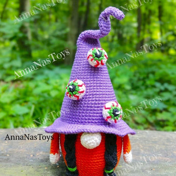 Witch with an eye