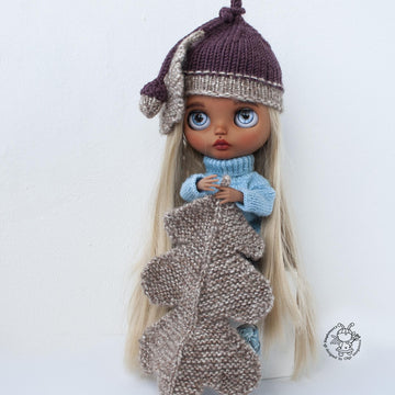 Acorn hat for doll