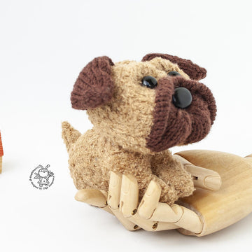 Mini Pug  knitted flat
