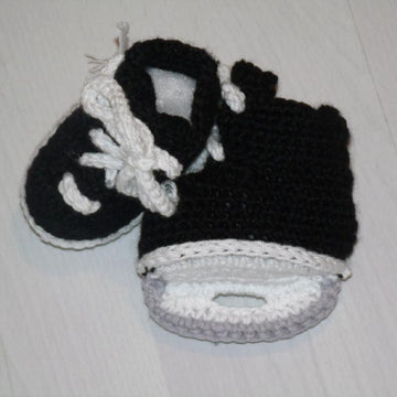 Ice Skates & Sports Helmet Set