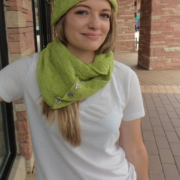 Busy Bee Society Cowl