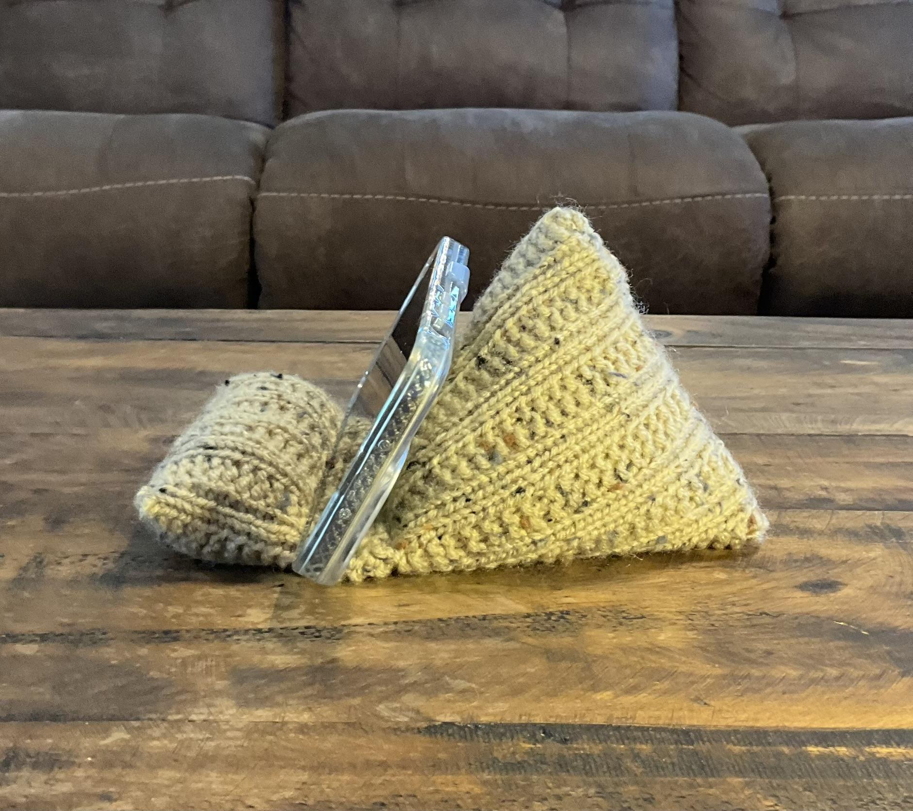 Smartphone/eReader Pillow