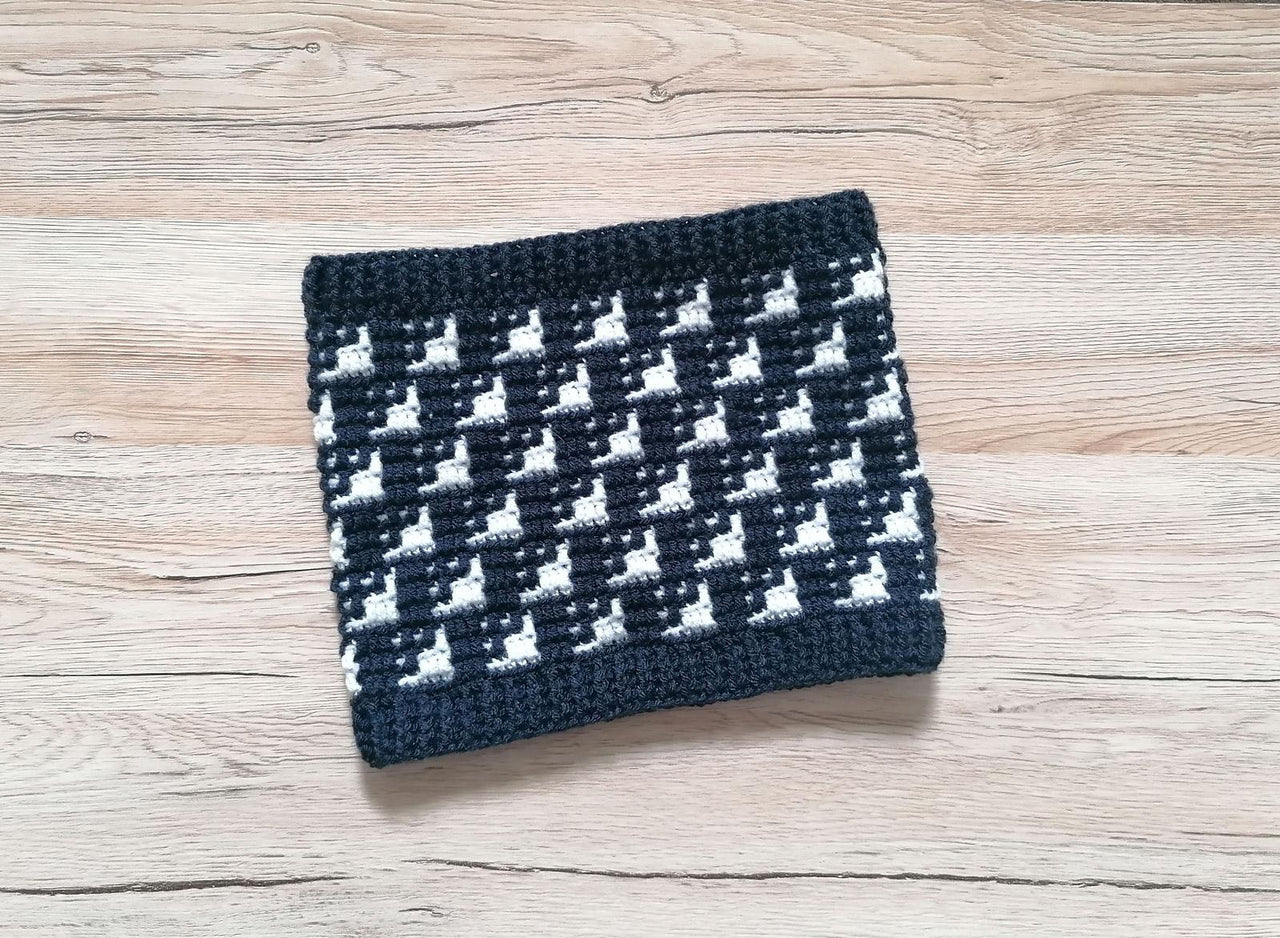 Arrowhead Neck Warmer