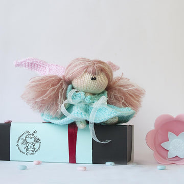 Thumbelina amigurumi doll