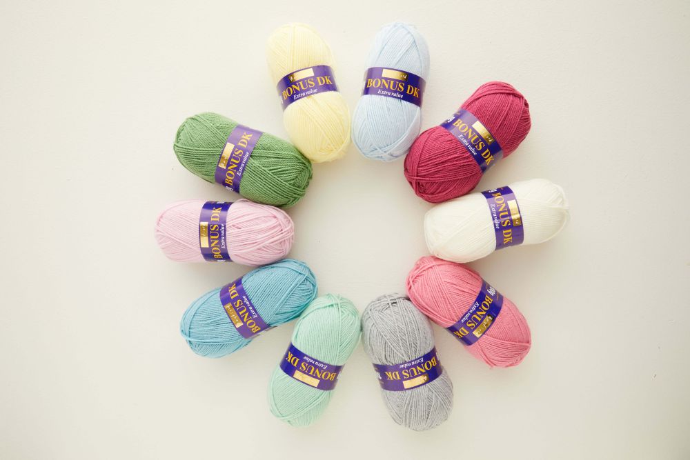 Sweet Blossom Blanket - Hayfield Bonus DK 12 Ball Colour Pack