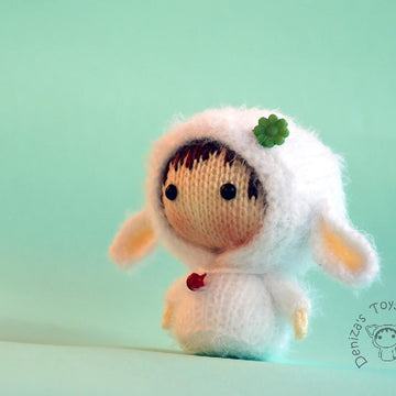 White Sheep Doll. Tanoshi series toy.