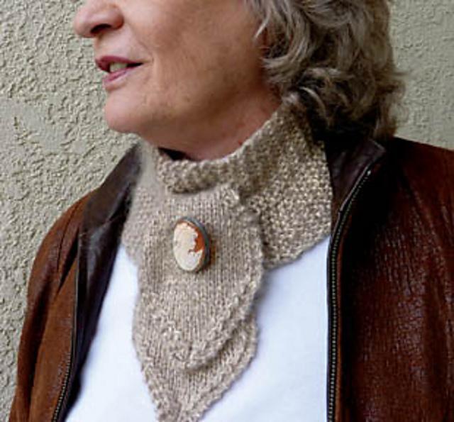 Lapped Hearts Neckwarmer