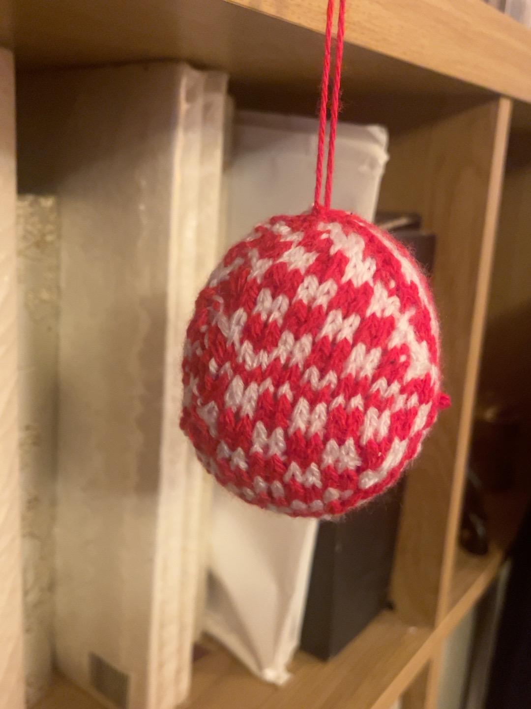 Christmas bauble 3 pattern knit flat