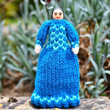 Queen Victoria Peg Doll Knitting Pattern - Free Knitting Pattern
